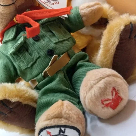 Boy Scouts of America Stamp Bear 2005 & Iceberg Augie 2001 Plush NWT - Picture 10 of 12